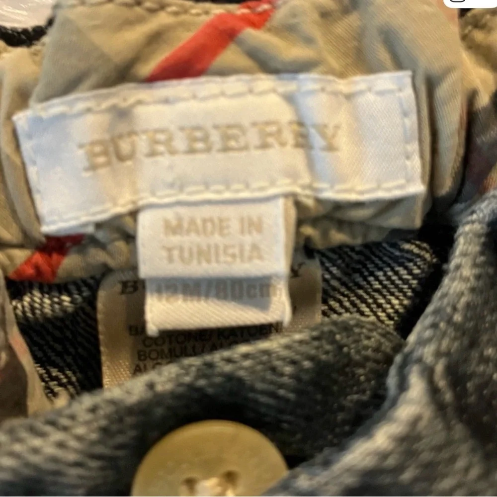 BURBERRY Vest, Striped Polo Shirt, Jeans, & GOLDEN GOOSE sneakers - Picture 11 of 16